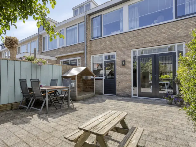 Goudenregenlaan 42, CASTRICUM