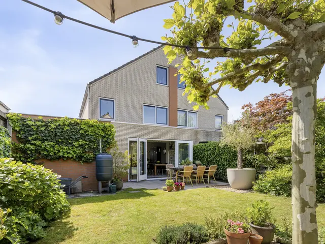 De Herderin 23, UITGEEST