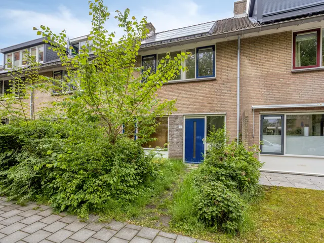 Dokter van Nieveltweg 10, CASTRICUM