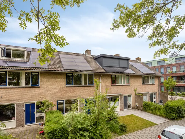 Dokter van Nieveltweg 10, CASTRICUM