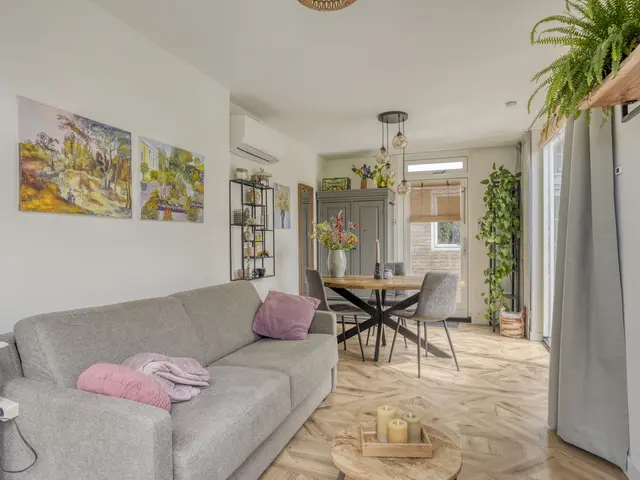Van Hoockerkenstraat 15, CASTRICUM