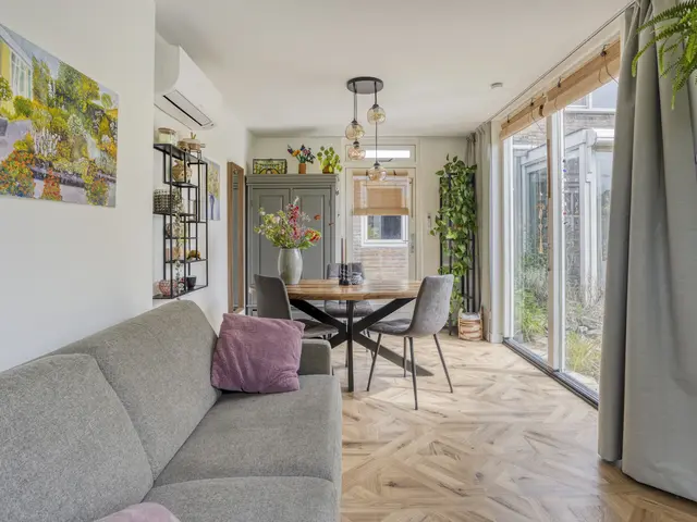 Van Hoockerkenstraat 15, CASTRICUM
