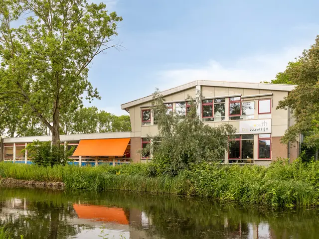 Henri Dunantsingel 216, CASTRICUM