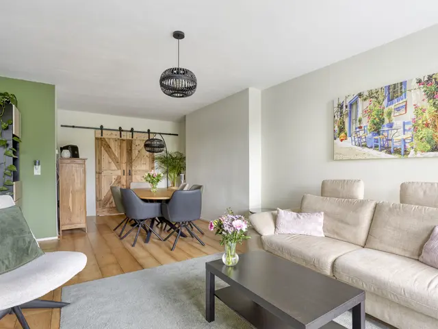 Laan van Blois 16, BEVERWIJK