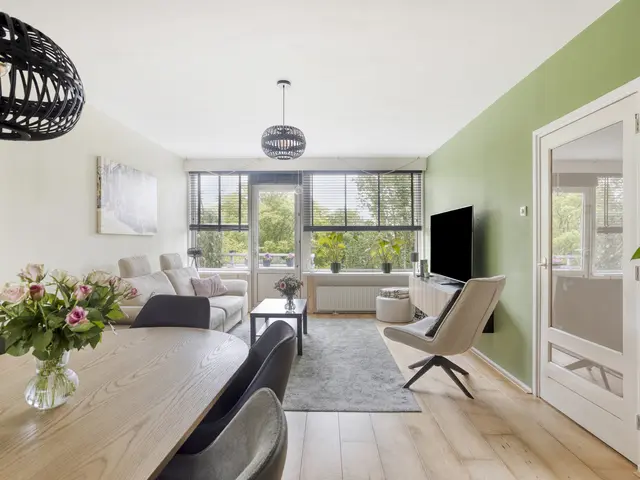 Laan van Blois 16, BEVERWIJK