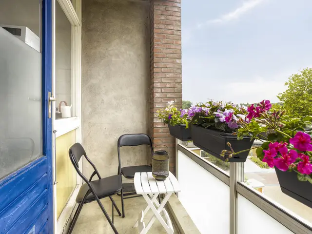 Laan van Blois 16, BEVERWIJK