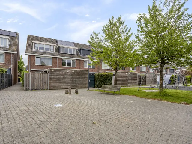 Kruiskamplaan 46, UITGEEST