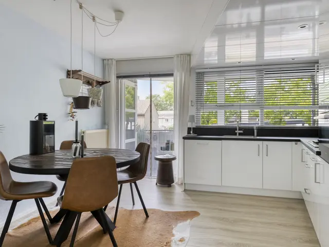Commandeurslaan 3b, HEILOO