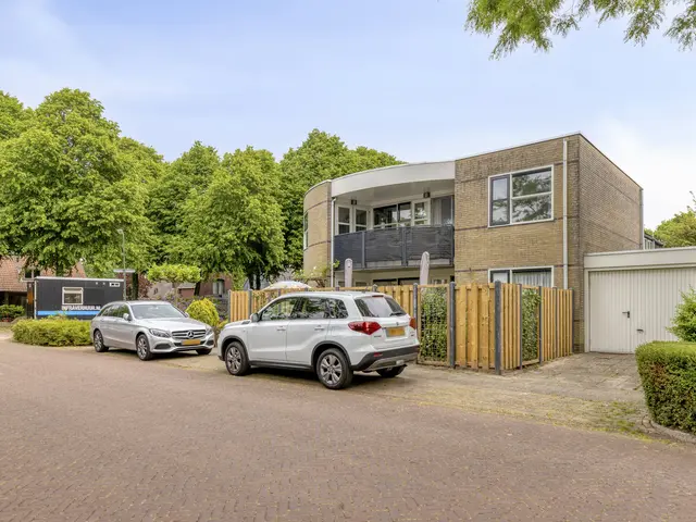 Commandeurslaan 3b, HEILOO