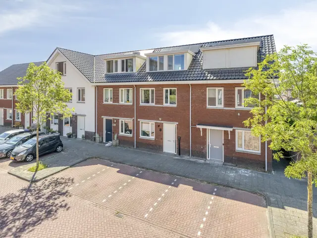 De Melksuiker 141, UITGEEST