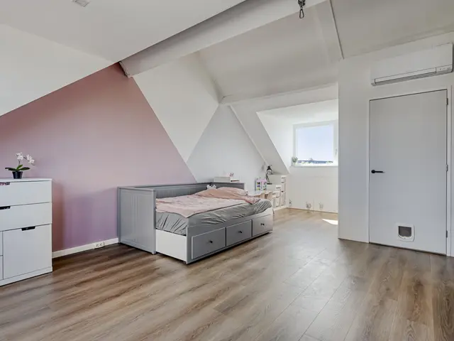 De Melksuiker 141, UITGEEST