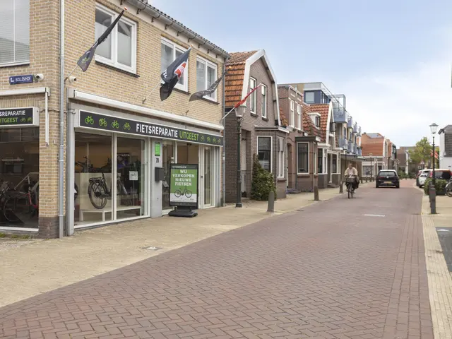 Middelweg 93, UITGEEST