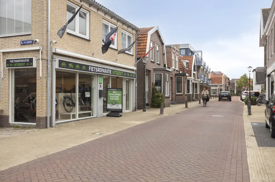 Middelweg 93