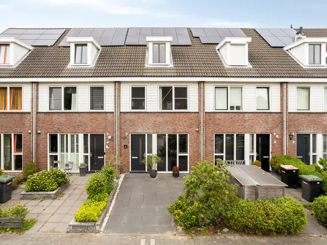 Kruiskamplaan 54, UITGEEST