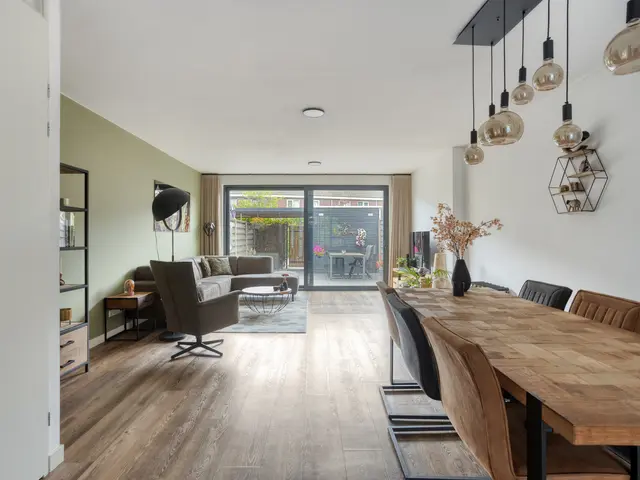 Kruiskamplaan 54, UITGEEST