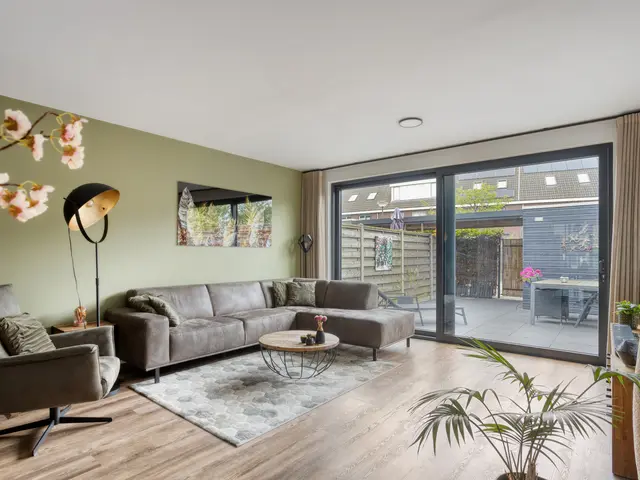 Kruiskamplaan 54, UITGEEST