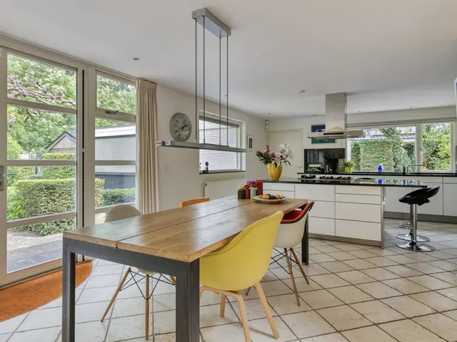Laan van Zeeman 22, HEILOO