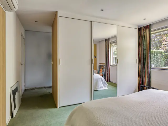 Laan van Zeeman 22, HEILOO