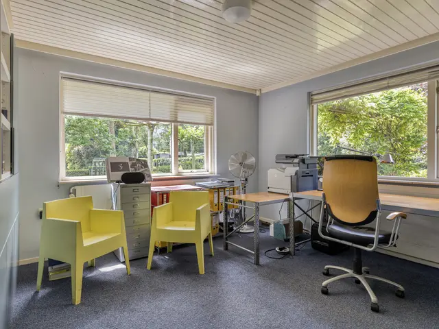 Laan van Zeeman 22, HEILOO
