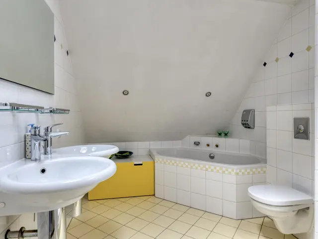 Laan van Zeeman 22, HEILOO