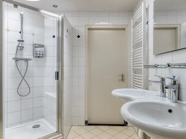 Laan van Zeeman 22, HEILOO