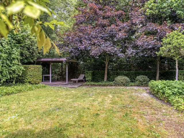 Laan van Zeeman 22, HEILOO