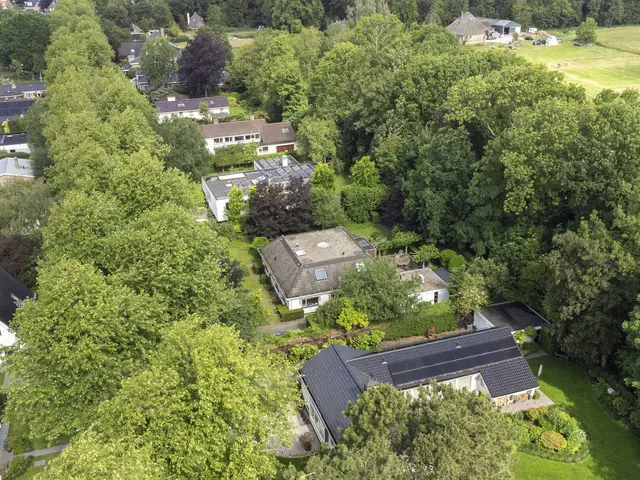 Laan van Zeeman 22, HEILOO