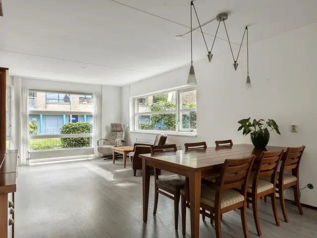 Dokter Brugmanstraat 118, UITGEEST