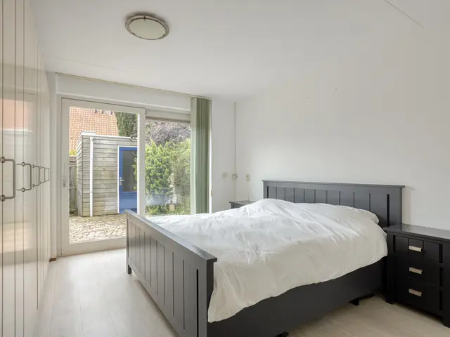 Dokter Brugmanstraat 118, UITGEEST