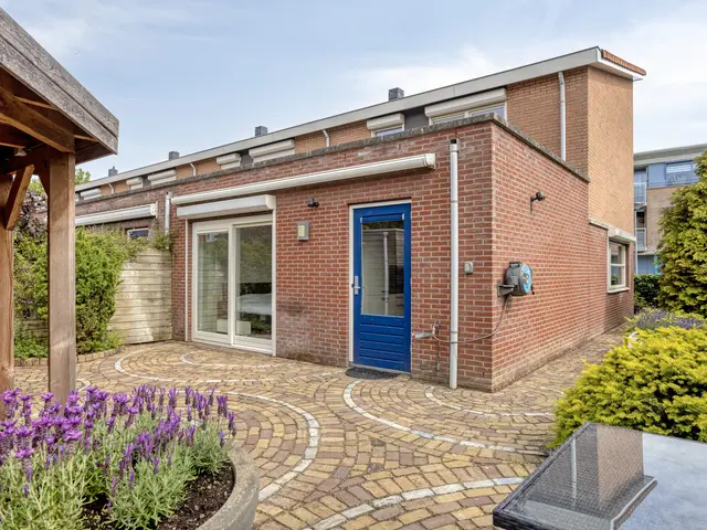 Dokter Brugmanstraat 118, UITGEEST
