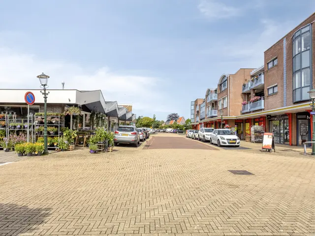 Dokter Brugmanstraat 118, UITGEEST