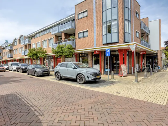 Dokter Brugmanstraat 118, UITGEEST