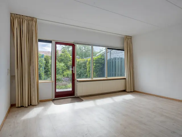 Kooglaan 19, UITGEEST