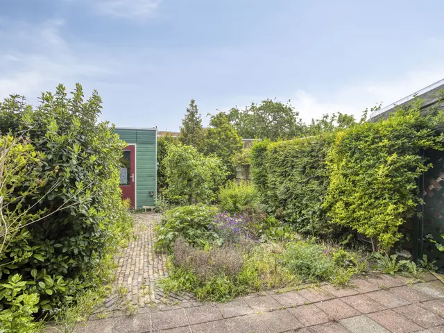 Kooglaan 19, UITGEEST