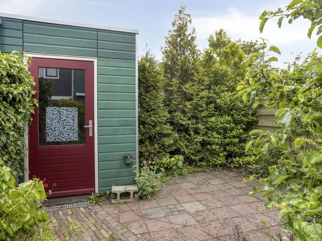 Kooglaan 19, UITGEEST