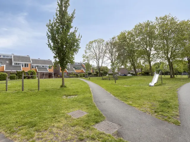 Kooglaan 19, UITGEEST