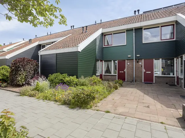 Kooglaan 19, UITGEEST