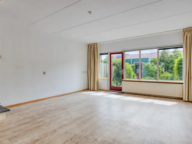 Kooglaan 19, UITGEEST