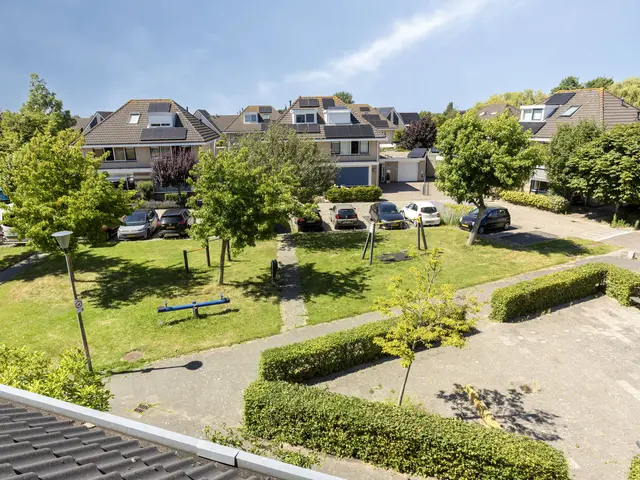 De Waterdief 77, UITGEEST
