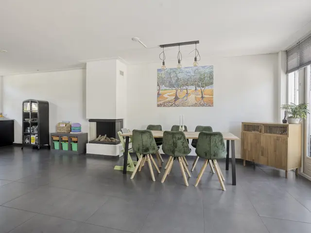 Wethouder Twaalfhovenstraat 36, UITGEEST