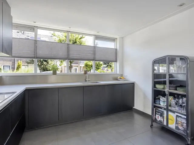 Wethouder Twaalfhovenstraat 36, UITGEEST