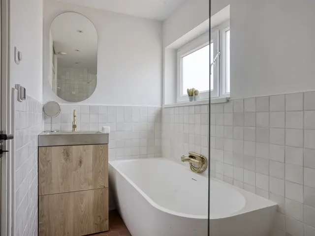 Wethouder Twaalfhovenstraat 36, UITGEEST
