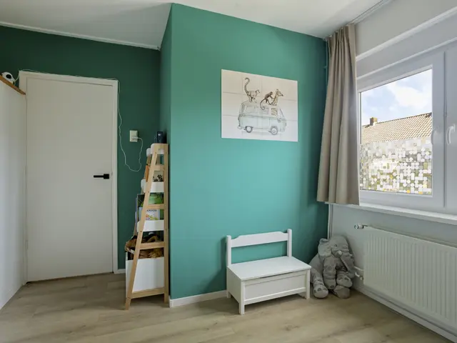 Wethouder Twaalfhovenstraat 36, UITGEEST
