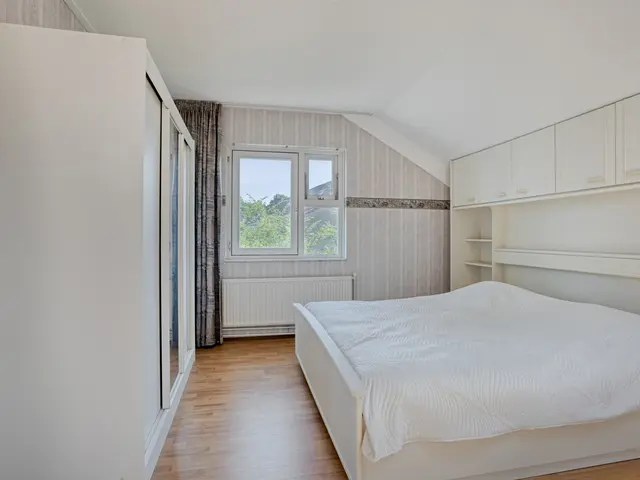 Reaal 159, HOORN