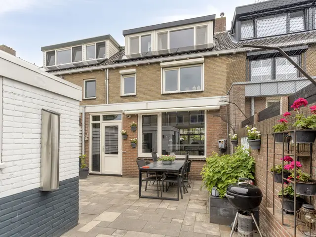 Mascagnistraat 13, Heemskerk