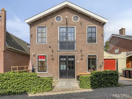 Hogeweg 92a