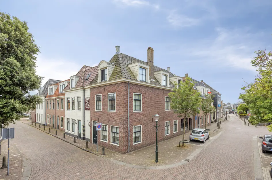 Middelweg 1b