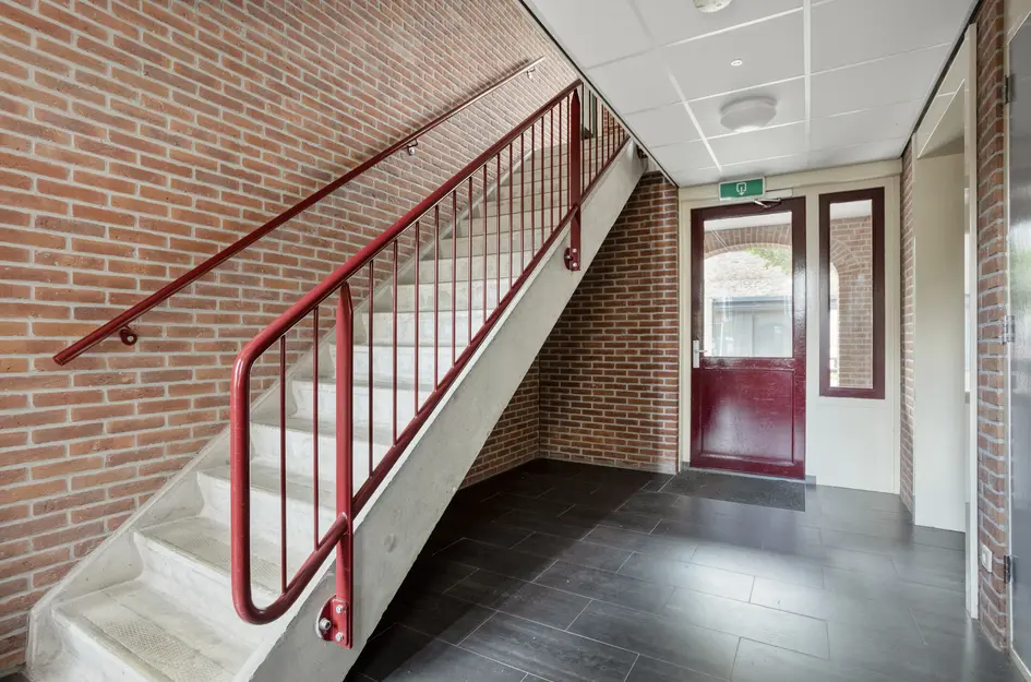 Middelweg 1b