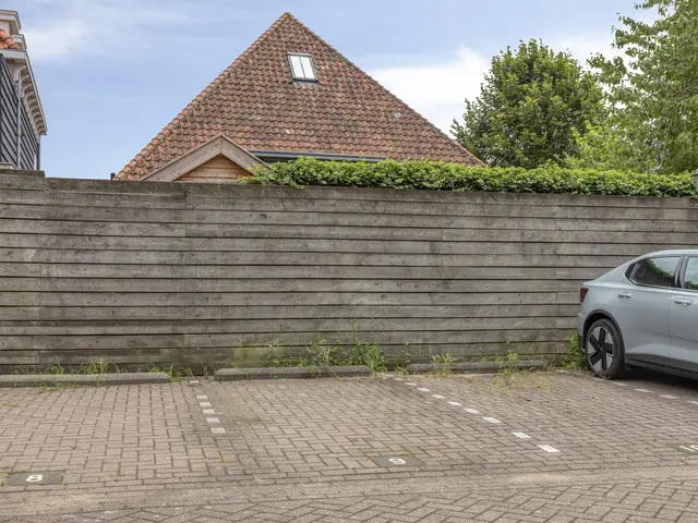 Middelweg 1b, UITGEEST