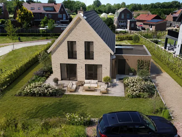 Kennemerlandrecht 1, BEVERWIJK